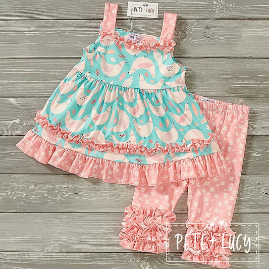 Charming Chicken 2 Piece Set